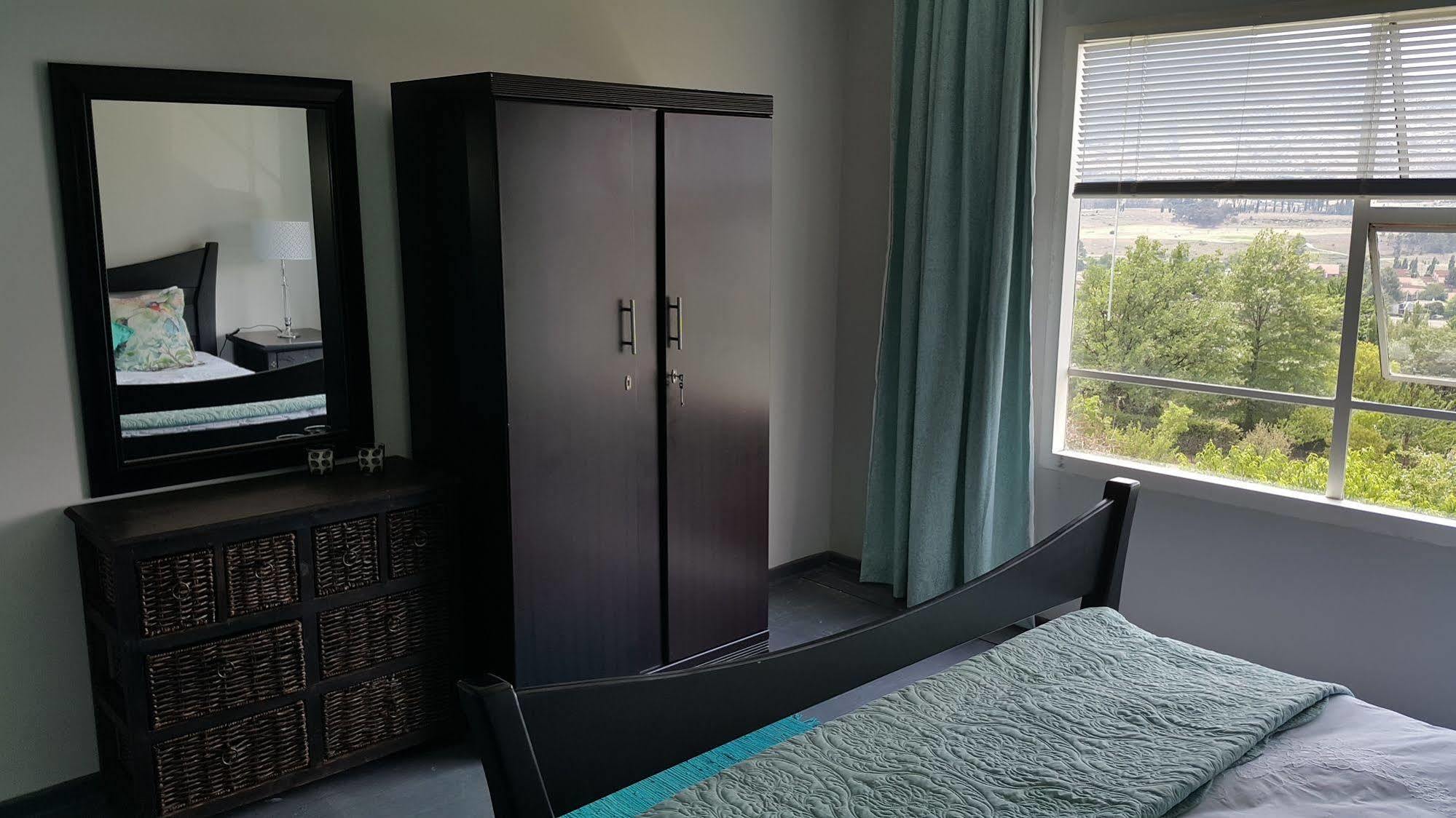 Вилла Golden View Luxury Self Catering Кларенс Экстерьер фото
